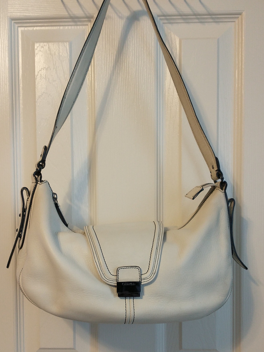 Calvin Klein Cream Leather Shoulder Bag